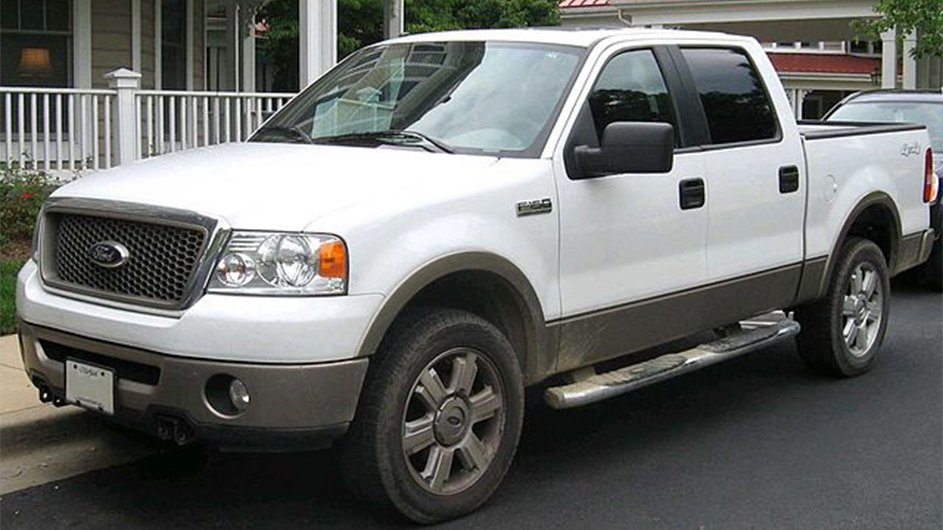 2007 Ford F150 - Front 3/4 angle